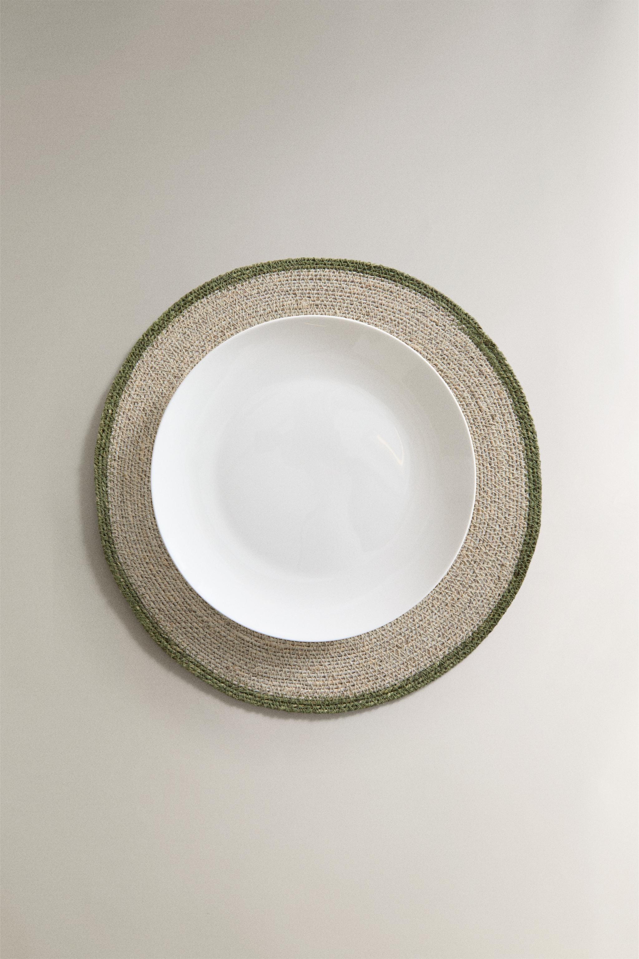 ROUND FIBER PLACEMAT